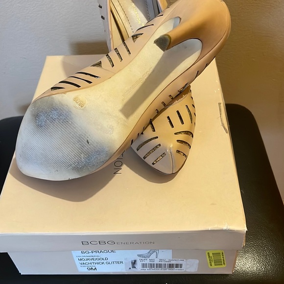 BCBG Eneration size 9 Mojave/Gold - Picture 5 of 7